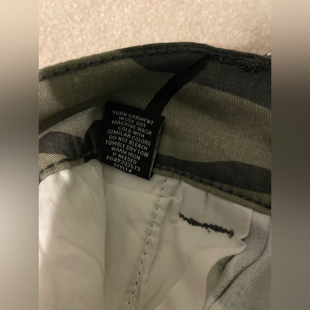 Almost famous camo tie joggers-large NWOT - Picture 8 of 8